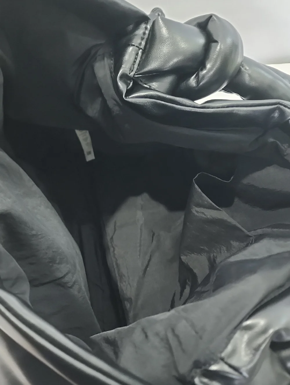 Olend Ona Vegan Leather Tote Bag - Picture 6 of 10